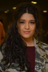 Rithika singh At Guru Movie Trailer Launch